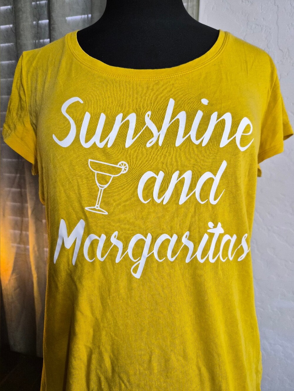 ☀️ NY&Co Sunshine & Margaritas Yellow Graphic Tee L ☀️ #0427